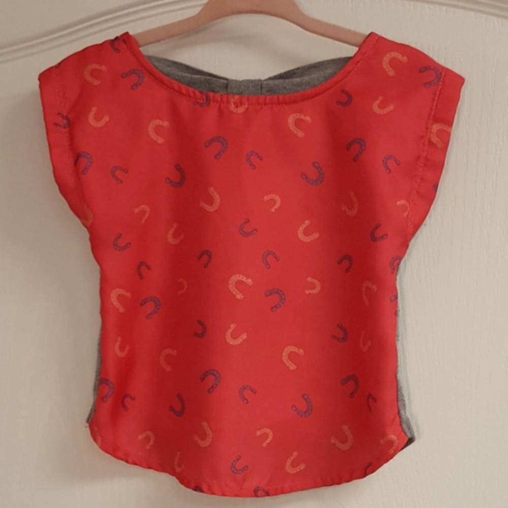 Cherokee Gray Horseshoe Pink Top